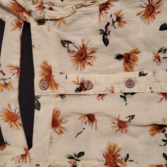 ☀️Sunflower Blouse Size Large - Picture 2 of 4